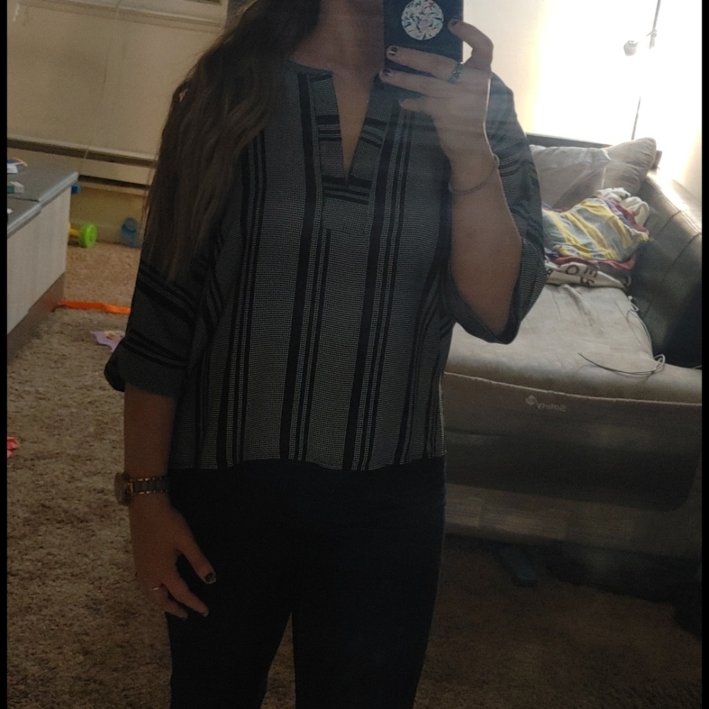 Blouse - Picture 2 of 3